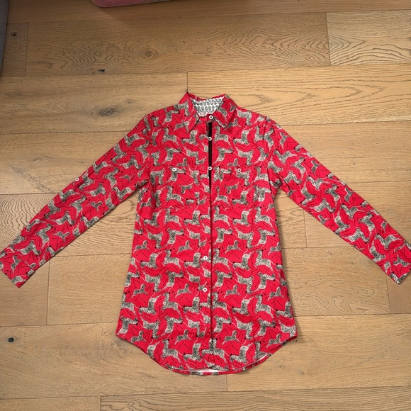 NWT Tizzie red with zebras button down blouse, Sz XS - Picture 9 of 14